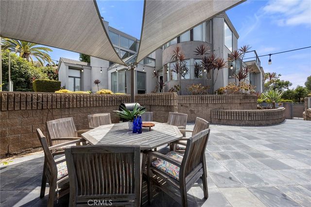 130 S Leola Way, Anaheim Hills, CA 92807