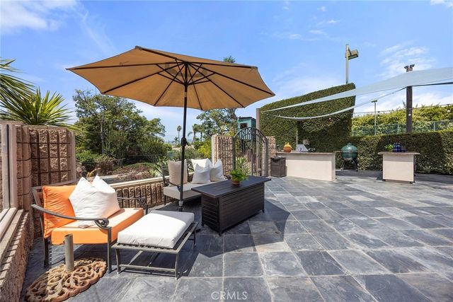 130 S Leola Way, Anaheim Hills, CA 92807