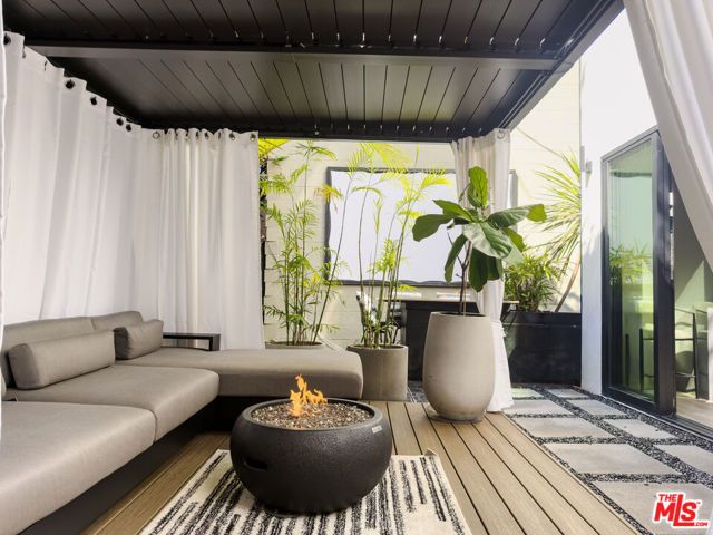 13354 Beach Avenue, Marina Del Rey, CA 90292