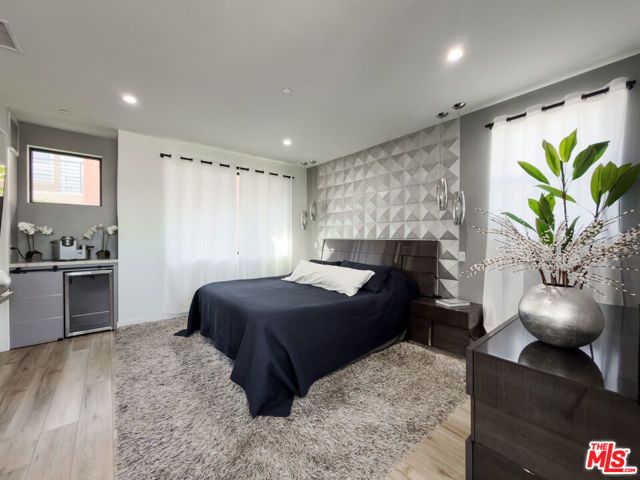 13354 Beach Avenue, Marina Del Rey, CA 90292