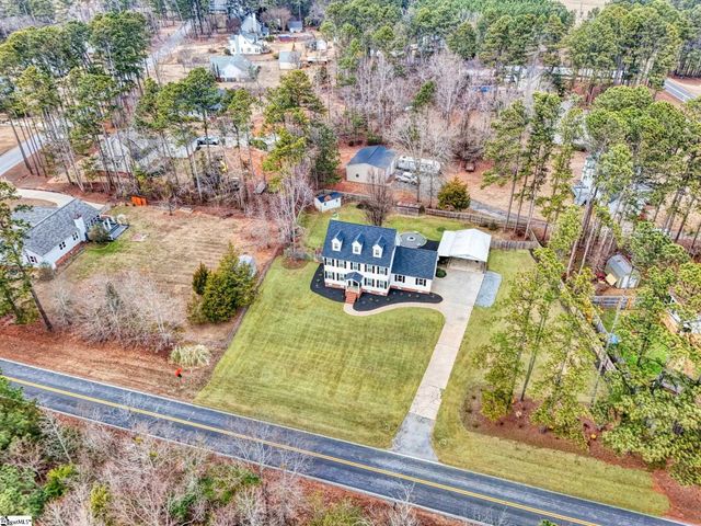 66 Cain Road, Laurens, SC 29360