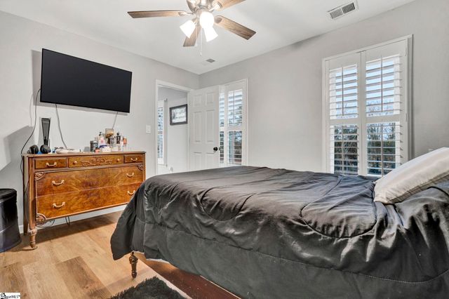 66 Cain Road, Laurens, SC 29360