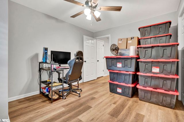 66 Cain Road, Laurens, SC 29360