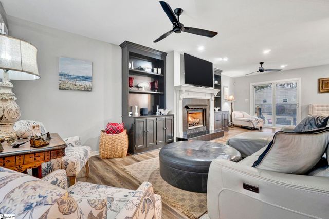 66 Cain Road, Laurens, SC 29360