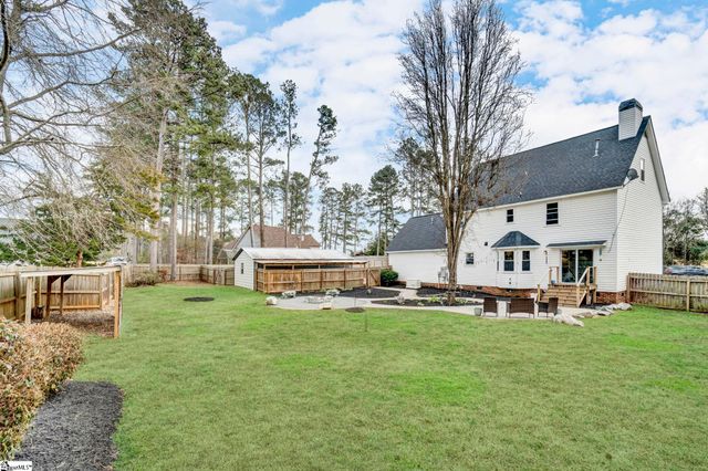 66 Cain Road, Laurens, SC 29360