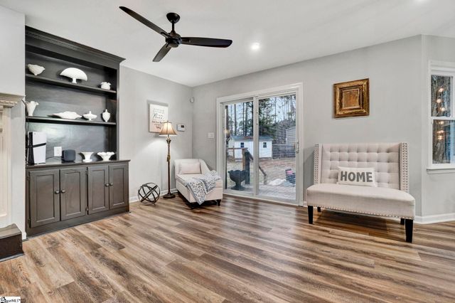 66 Cain Road, Laurens, SC 29360