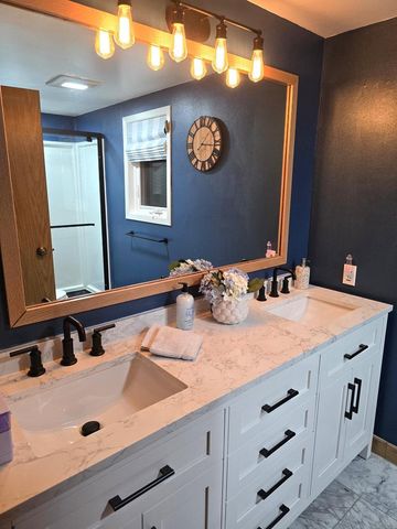 2505 E Lake Shore DRIVE, Twin Lakes, WI 53181