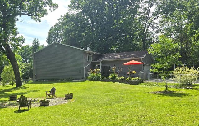 2505 E Lake Shore DRIVE, Twin Lakes, WI 53181