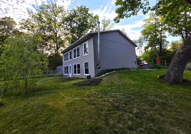 2505 E Lake Shore DRIVE, Twin Lakes, WI 53181