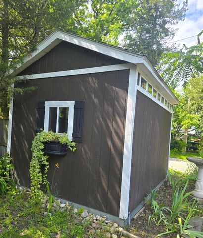 2505 E Lake Shore DRIVE, Twin Lakes, WI 53181