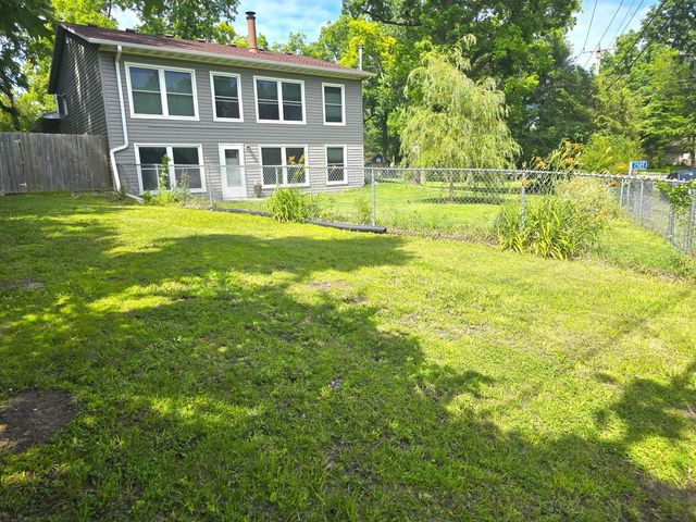 2505 E Lake Shore DRIVE, Twin Lakes, WI 53181