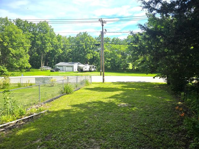 2505 E Lake Shore DRIVE, Twin Lakes, WI 53181