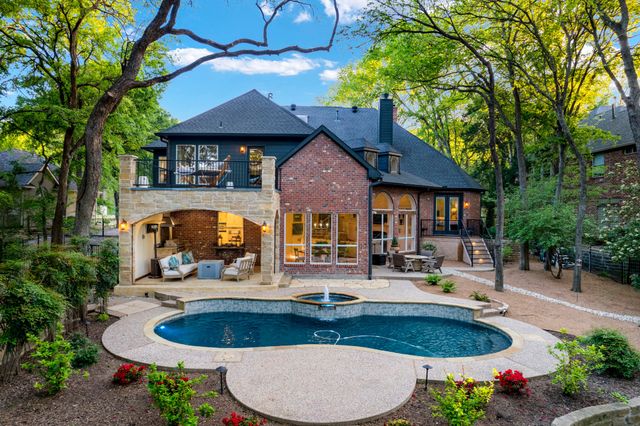 2718 Sylvan Way, Mckinney, TX 75072