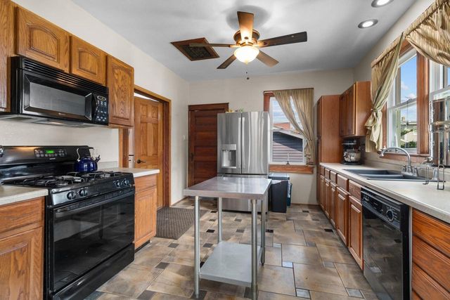 830 CHRISTIANA STREET, Green Bay, WI 54303