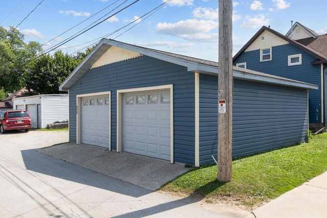 830 CHRISTIANA STREET, Green Bay, WI 54303