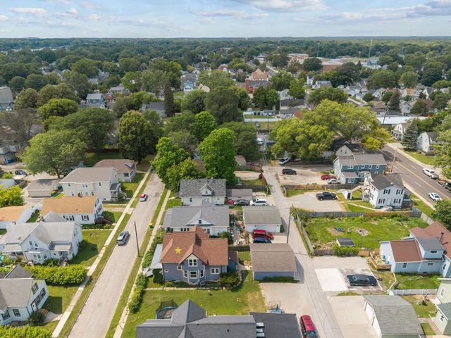 830 CHRISTIANA STREET, Green Bay, WI 54303