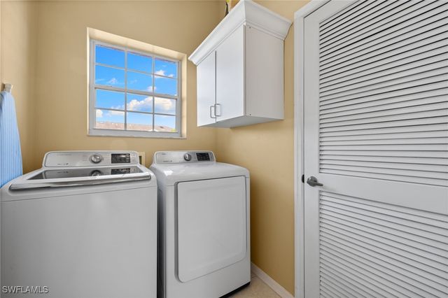 5020 Marina Cove DR 201, Naples, FL 34112