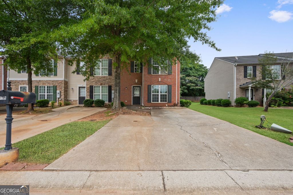 196 Meadowlark Place, Austell, GA 30168