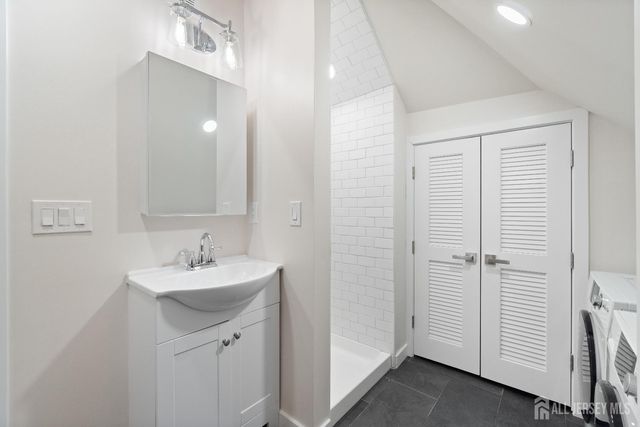 824 George Street 2ndFl, Plainfield, NJ 07062