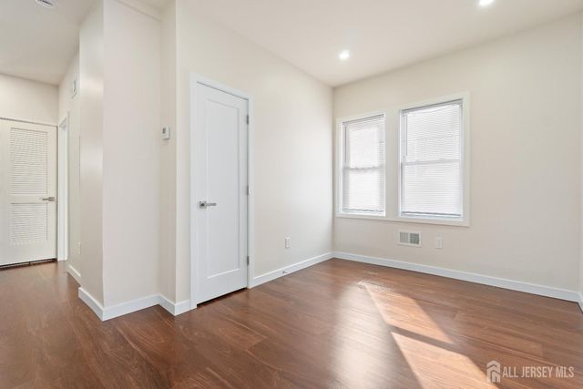 824 George Street 2ndFl, Plainfield, NJ 07062