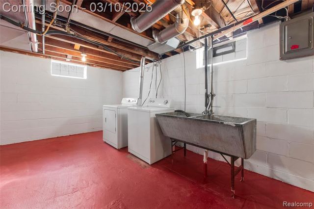 2209 Garfield Avenue, Lincoln Park, MI 48146