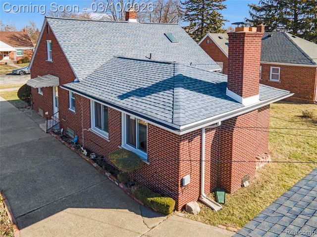 2209 Garfield Avenue, Lincoln Park, MI 48146