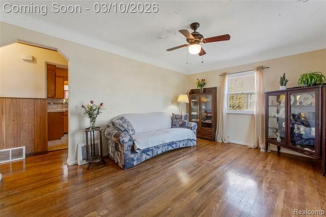 2209 Garfield Avenue, Lincoln Park, MI 48146