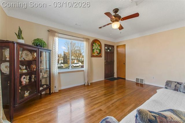 2209 Garfield Avenue, Lincoln Park, MI 48146