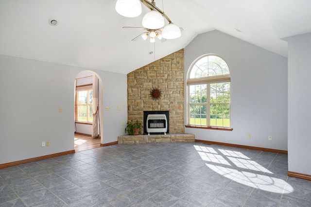 250 Tallgrass Road, Ozark, MO 65721