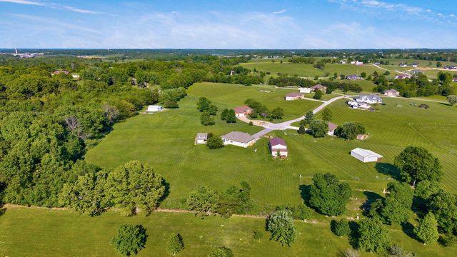 250 Tallgrass Road, Ozark, MO 65721