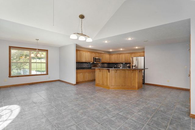 250 Tallgrass Road, Ozark, MO 65721