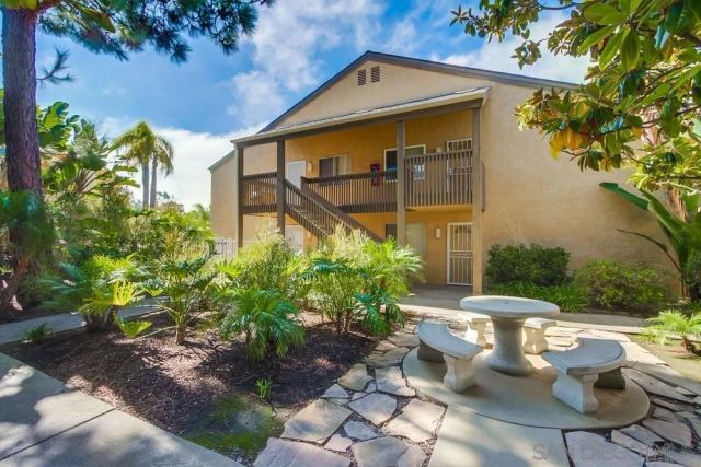 8628 Via Mallorca D, La Jolla, CA 92037