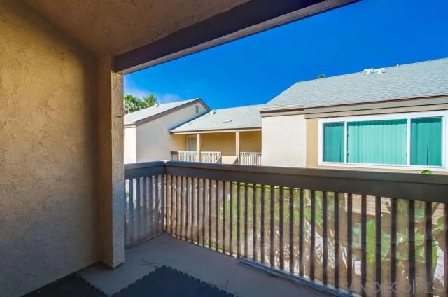 8628 Via Mallorca D, La Jolla, CA 92037