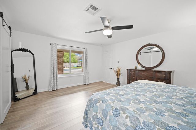 13907 Calmont Drive, Houston, TX 77070