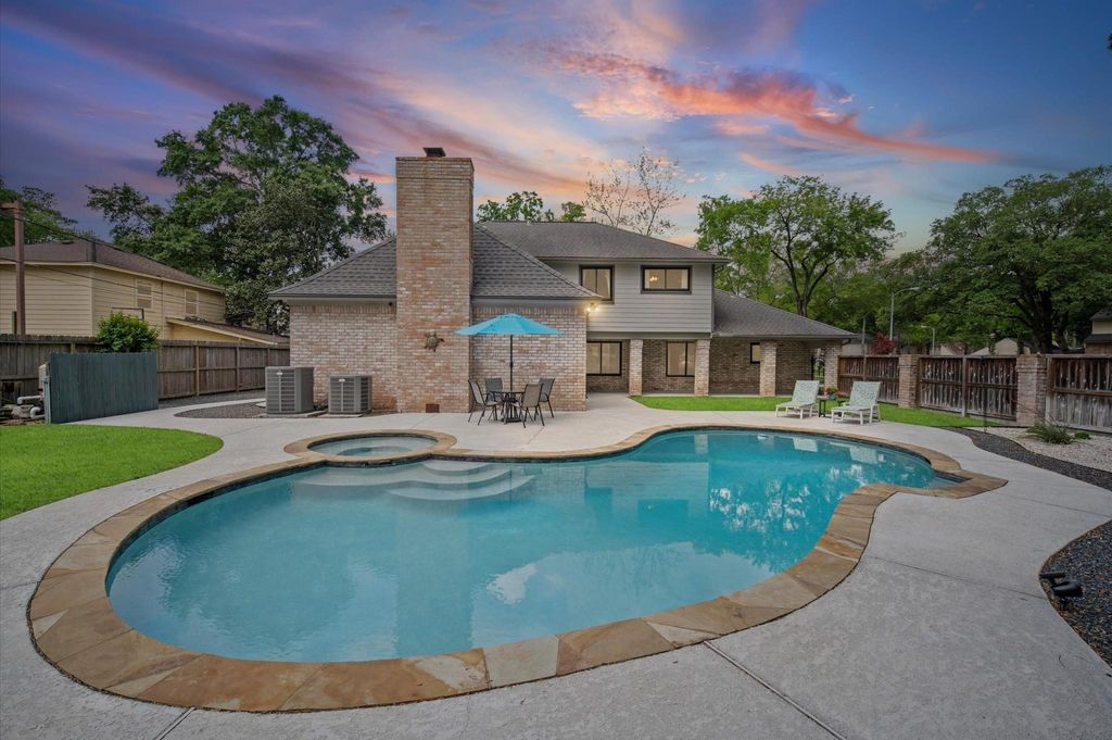 13907 Calmont Drive, Houston, TX 77070