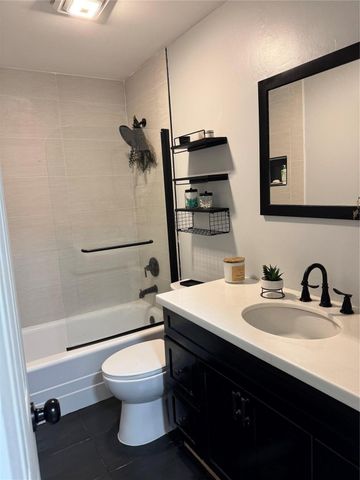 4070 Sierra Terrace, Sunrise, FL 33351