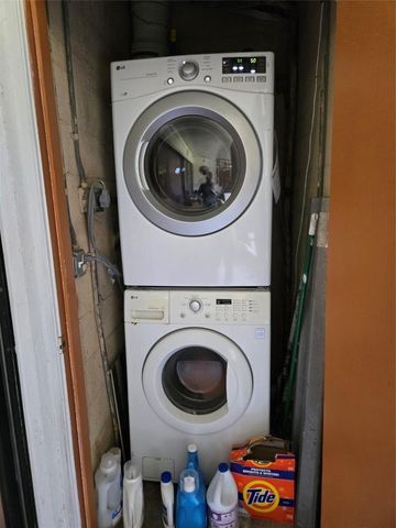 4070 Sierra Terrace, Sunrise, FL 33351