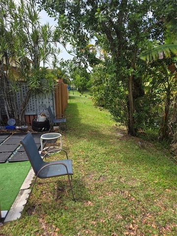 4070 Sierra Terrace, Sunrise, FL 33351