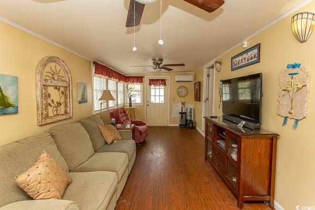 1652 Perry Circle, Myrtle Beach, SC 29577