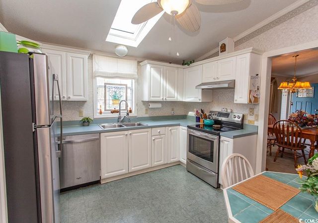 1652 Perry Circle, Myrtle Beach, SC 29577