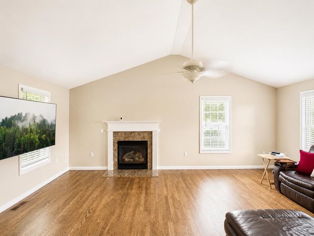 25 Jessica Drive, Merrimack, NH 03054