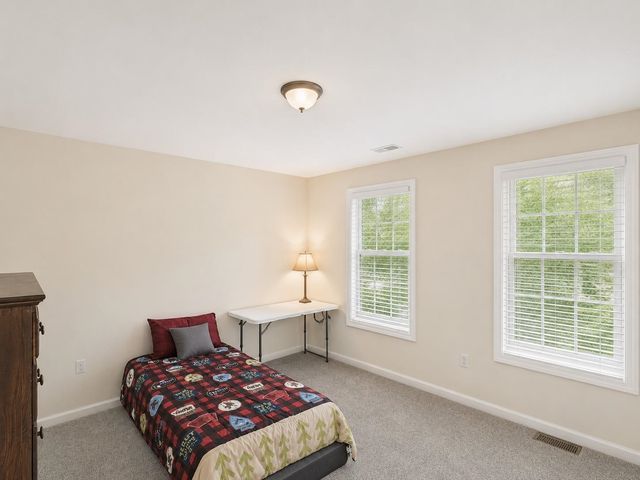 25 Jessica Drive, Merrimack, NH 03054