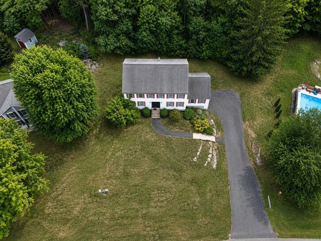 25 Jessica Drive, Merrimack, NH 03054