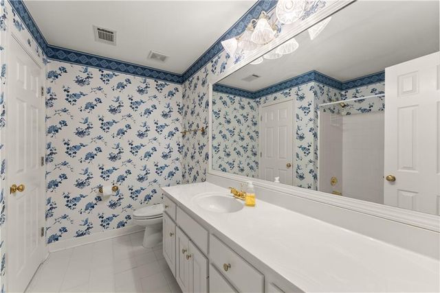 1202 Chadwick Lake Drive, Lawrenceville, GA 30043
