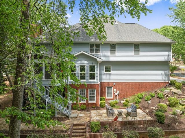 1202 Chadwick Lake Drive, Lawrenceville, GA 30043