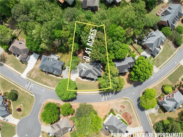 1202 Chadwick Lake Drive, Lawrenceville, GA 30043