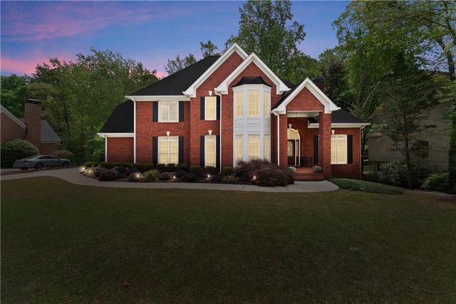 1202 Chadwick Lake Drive, Lawrenceville, GA 30043