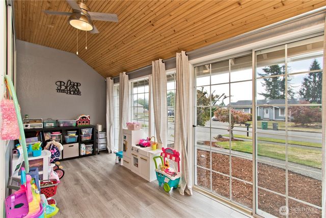 2871 Initial Avenue, Enumclaw, WA 98022