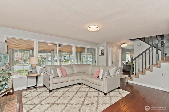2871 Initial Avenue, Enumclaw, WA 98022