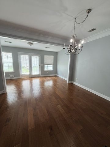 7031 Sunnywood Dr, Nashville, TN 37211